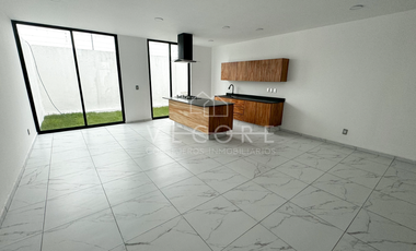 CASA EN VENTA EN 