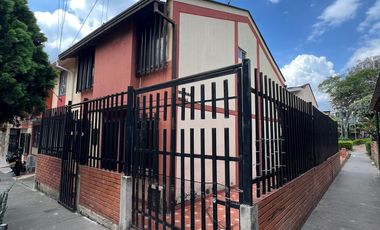 VENTA CASA VILLAS DE NAVARRA, PIEDECUESTA. Cod V6132