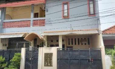 Rumah 2 Lantai Siap Huni Ketintang Timur Surabaya
