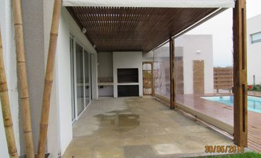 casa· 4 ambientes · Rumencó