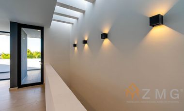 Casa en Venta en Jardin Real dentro de coto (Recorrido Virtual).