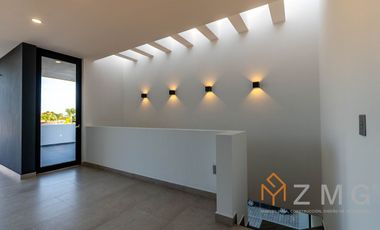 Casa en Venta en Jardin Real dentro de coto (Recorrido Virtual).