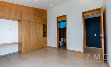 Casa en Venta en Jardin Real dentro de coto (Recorrido Virtual).