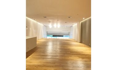Hermoso local en obarrio listo para operar en plaza comercial (AA)
