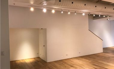 Hermoso local en obarrio listo para operar en plaza comercial (AA)