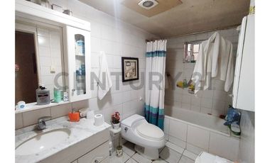 VENTA CASA PARA INVERSION - METRO ÑUBLE