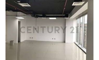 Venta Oficina 76 m2 Metro Manquehue