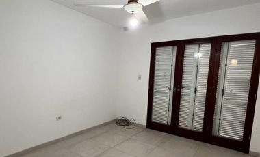 Alquiler de casa zona Parque de las Naciones. Ideal para Empresas