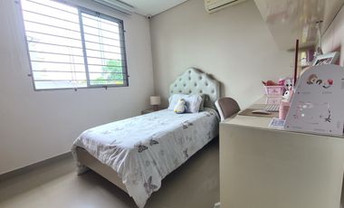 COD. 457 - SE VENDE APARTAMENTO - BARRIO: VENECIA I