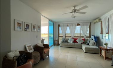 Venta: Apartamento de playa de 2 recámaras con vista al mar