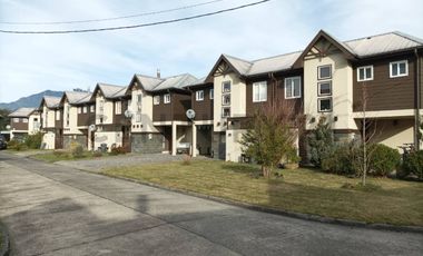 VENTA CASA EN CONDOMINIO 3D 3B EN CENTRO DE PUCÓN