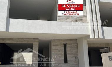 VENTA DE MODERNA Y SÚPER AMPLIA CASA NUEVA EN CAÑADAS DEL BOSQUE TRES MARÍAS(120