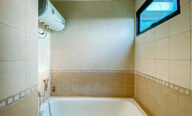 Apartemen Hampton Park