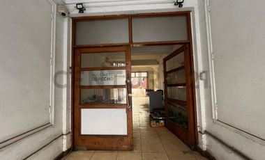 Hermoso Edificio Comercial calle Huerfanos OFERTAS