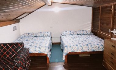 SE ALQUILAN HABITACIONES POR NOCHE DE ACOMODACION DE PAREJA Y ACOMODACION MULTIPLE, EXCELNTE UBICACION