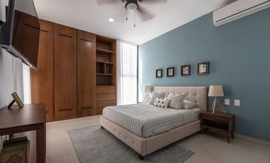 Casa en residencial privado con casa  club, área para niños, alberca con carril