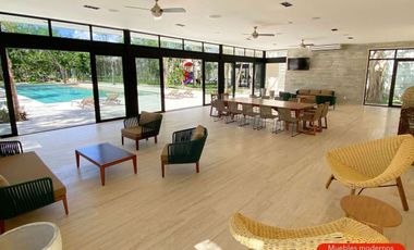 Casa en residencial privado con casa  club, área para niños, alberca con carril