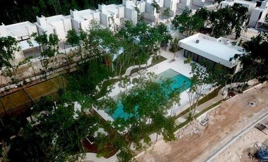Casa en residencial privado con casa  club, área para niños, alberca con carril