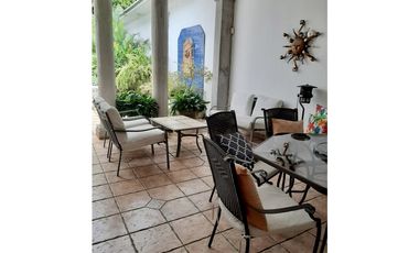 SE VENDE TERRENO EN SAN FRANCISCO CON DOS CASAS