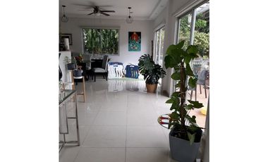 SE VENDE TERRENO EN SAN FRANCISCO CON DOS CASAS