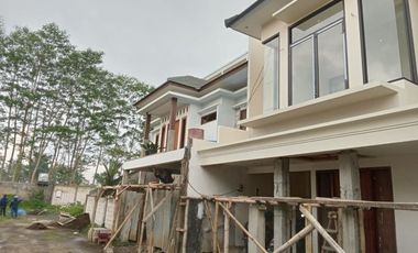 DIJUAL CEPAT SISA 2 UNIT SAJA RUMAH MEWAH HARGA MURAH 3 MENIT KE BANDARA