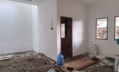 DIJUAL CEPAT SISA 2 UNIT SAJA RUMAH MEWAH HARGA MURAH 3 MENIT KE BANDARA