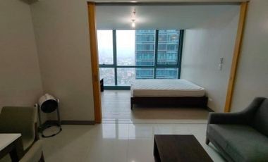 ONEUPTOWNSOUTH20B1: For Sale Fully Furnished 1BR no Balcony Unit in One Uptown BGC