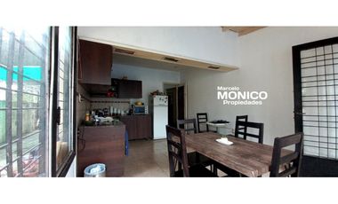 venta casa 3 amb con pileta  paso del rey