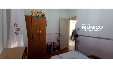 venta casa 3 amb con pileta  paso del rey