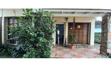 venta casa 3 amb con pileta  paso del rey