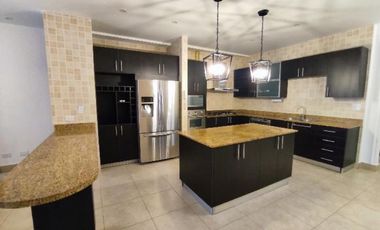 SE VENDE APTO EN PH AMADOR HEIGHTS