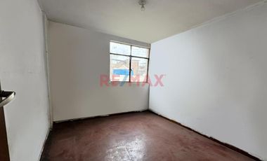 Venta De Departamento A Un Paso De La Paya Artificial Del Parque Wiracocha Y Cerca De Mall Aventura Urb Los Jardines Sjl