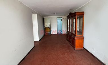 Venta De Departamento A Un Paso De La Paya Artificial Del Parque Wiracocha Y Cerca De Mall Aventura Urb Los Jardines Sjl