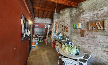 Casa en venta 4 ambientes - Moreno