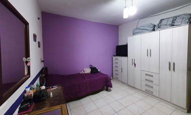 Casa en venta 4 ambientes - Moreno
