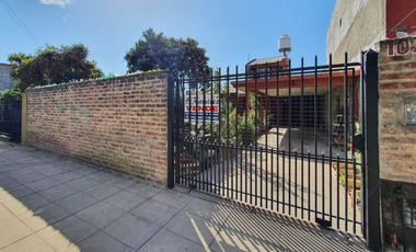 Casa en venta 4 ambientes - Moreno