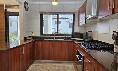Se Vende Casa en Costa Verde