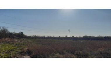 2 Lotes a Metros de Circunvalación Zona Villa Esquiu