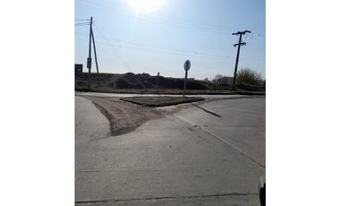 2 Lotes a Metros de Circunvalación Zona Villa Esquiu