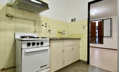 Departamento de 4 AMBIENTES ubicado en el Barrio Luz y Fuerza.