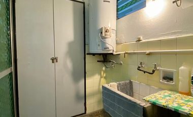 Departamento de 4 AMBIENTES ubicado en el Barrio Luz y Fuerza.