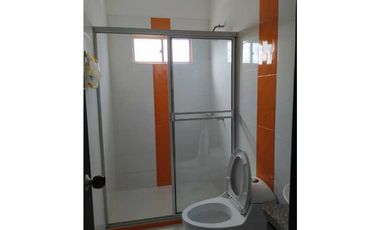 Se vende apartamento en barrio castellana, Montería