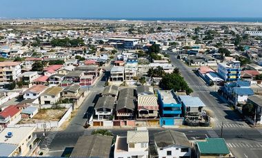 SE VENDE PENTHOUSE (DEPARTAMENTO) DE LUJO DE 3 DORMITORIOS, FULL AMOBLADO Y EQUIPADO EN EL MALECÓN SALINAS