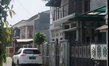 Disewakan Rumah di Duren Sawit - Jakarta Timur