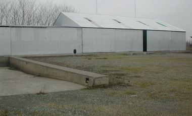 Se Arrienda Bodegas con Oficinas y Terreno en Camino a Bullileo, Sector Romeral, Parral