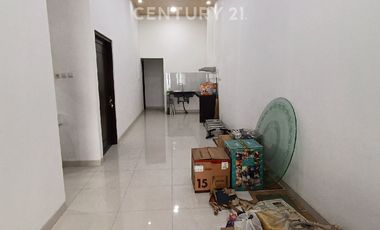 Disewakan Rumah Mungil Taman Semanan Indah Jakarta Barat