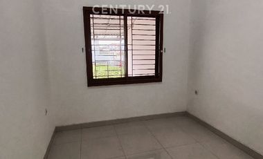 Disewakan Rumah Mungil Taman Semanan Indah Jakarta Barat