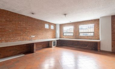 edificio en arriendo/venta en doce de octubre. Cod A27733