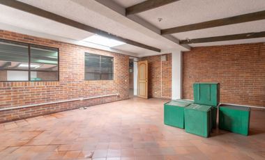 edificio en arriendo/venta en doce de octubre. Cod A27733