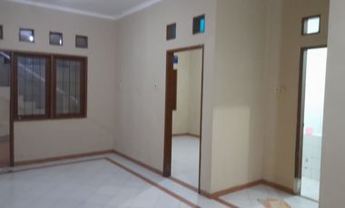 Disewakan Rumah Babatan Pratama